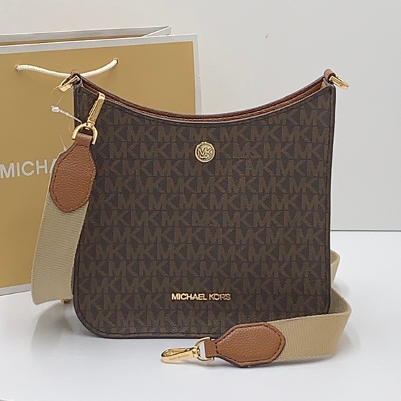 Michael Kors Handbags - MICHAEL KORS Briley Small Logo Messenger Bag BROWN SIGNATURE COLOR